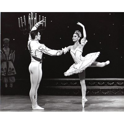Anna De Cardi SB Melbourne State Theatre  Cambell Mckenzie